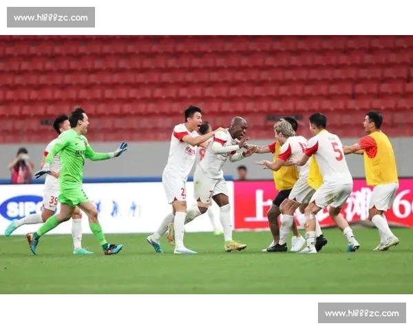 十人鏖战 108 分钟!遂宁舍得干队逼平成都领头羊 十人鏖战 108 分钟!遂宁舍得干队逼平成都领头羊