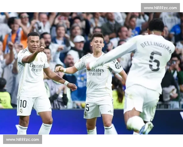 国家德比:贝林传射皇马 2-1 巴萨 5 分领跑西甲 国家德比:贝林传射皇马 2-1 巴萨 5 分领跑西甲