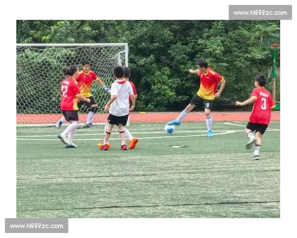 动真格!利州校园足球赛开赛,45 支队伍让未来 “有苗有戏” 动真格!利州校园足球赛开赛,45 支队伍让未来 “有苗有戏”